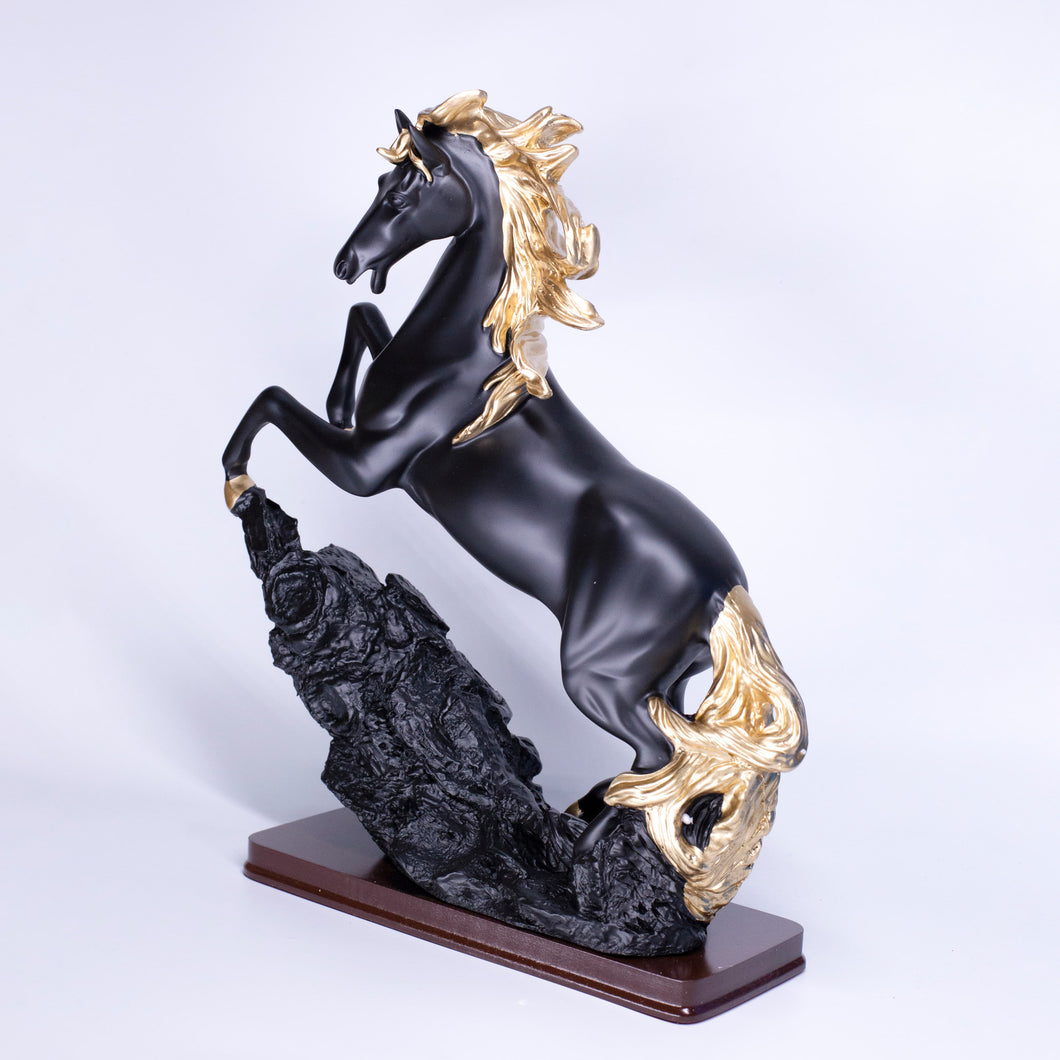 Graceful Horse Sculpture - Timeless Resin Decor Piece